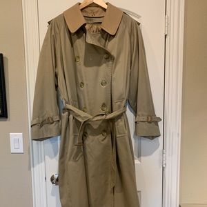 Burberry Classic Long Waterproof Garbardine Trench